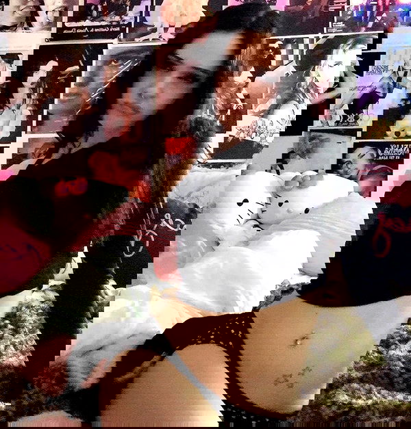 juliaelzz juliaelzz archive image