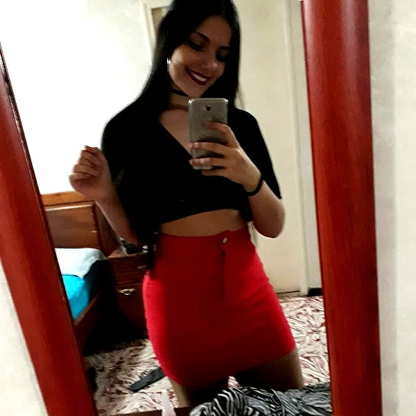 julieta.allegretti instagram image archive image