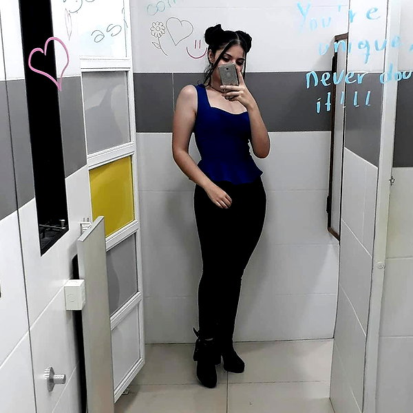 julieta.allegretti instagram image archive image