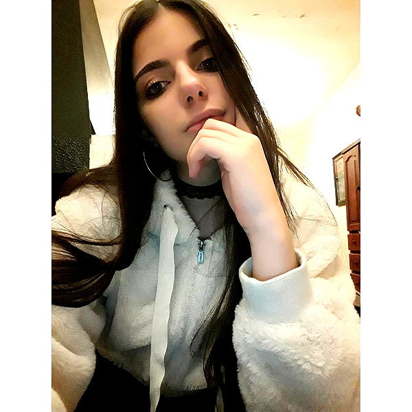 julieta.allegretti instagram image archive image