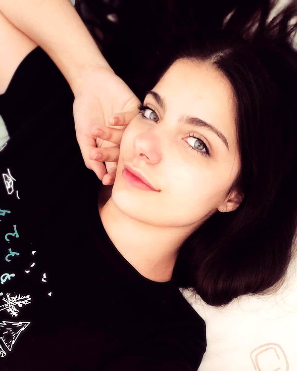 julieta.allegretti instagram image archive image