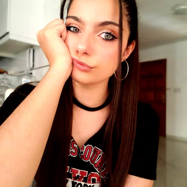julieta.allegretti instagram image archive image