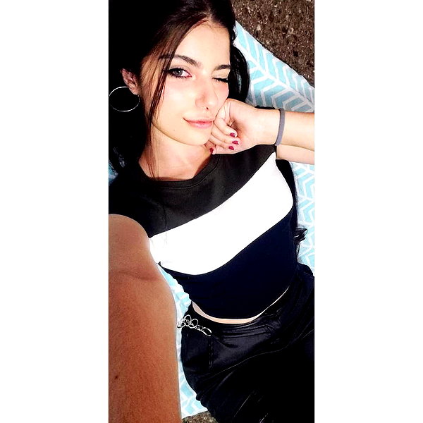 julieta.allegretti instagram image archive image