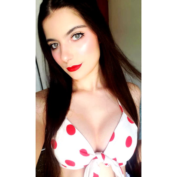 julieta.allegretti instagram image archive image