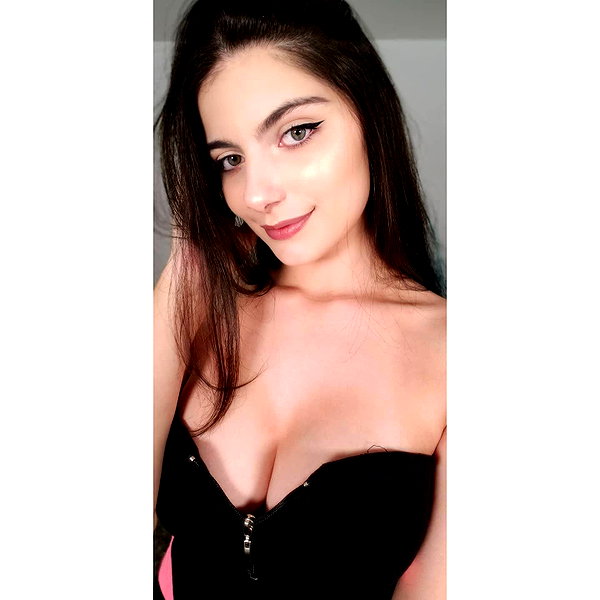 julieta.allegretti instagram image archive image