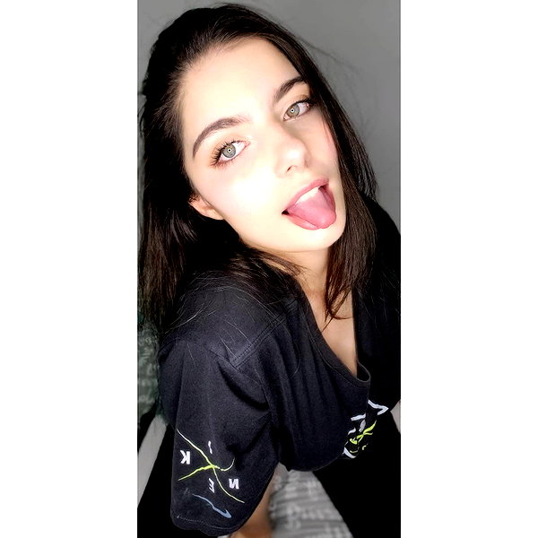 julieta.allegretti instagram image archive image