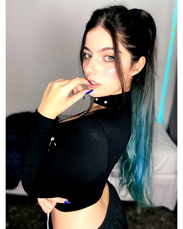 julieta.allegretti instagram image archive image