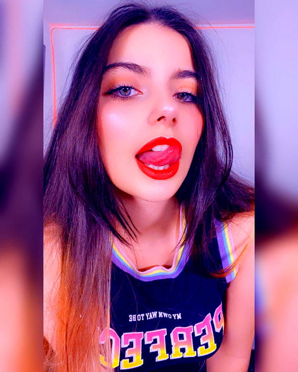 julieta.allegretti instagram image archive image