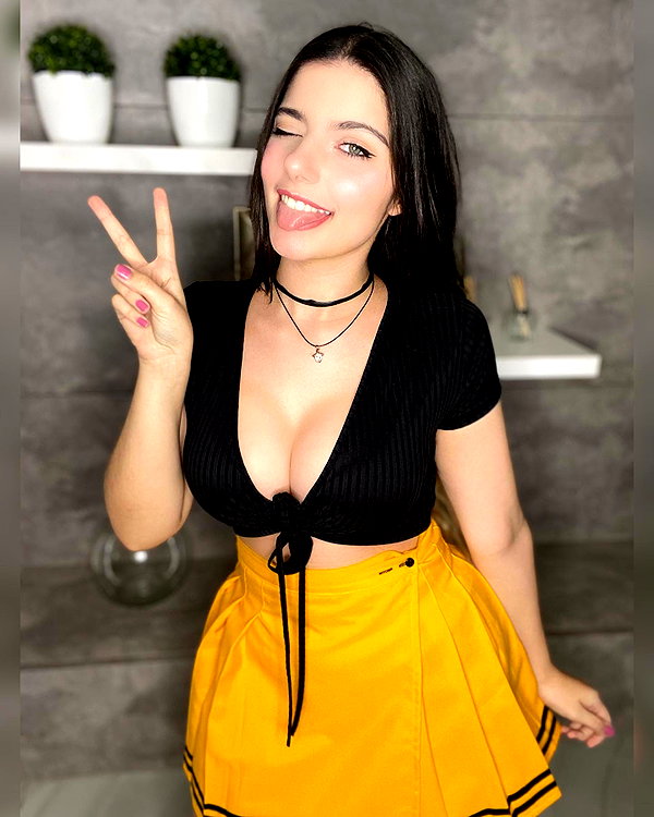 julieta.allegretti instagram image archive image