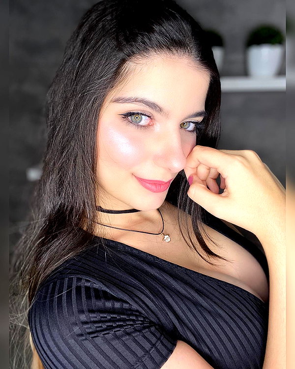 julieta.allegretti instagram image archive image