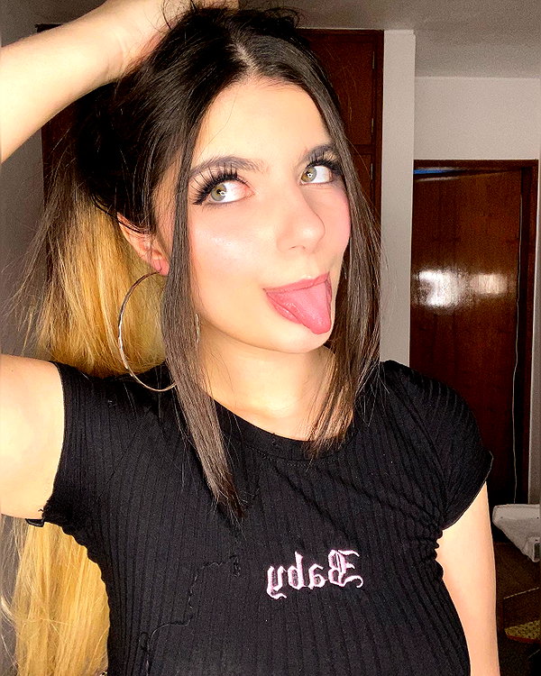 julieta.allegretti instagram image archive image