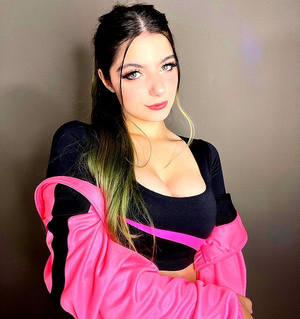 julieta.allegretti instagram image archive image
