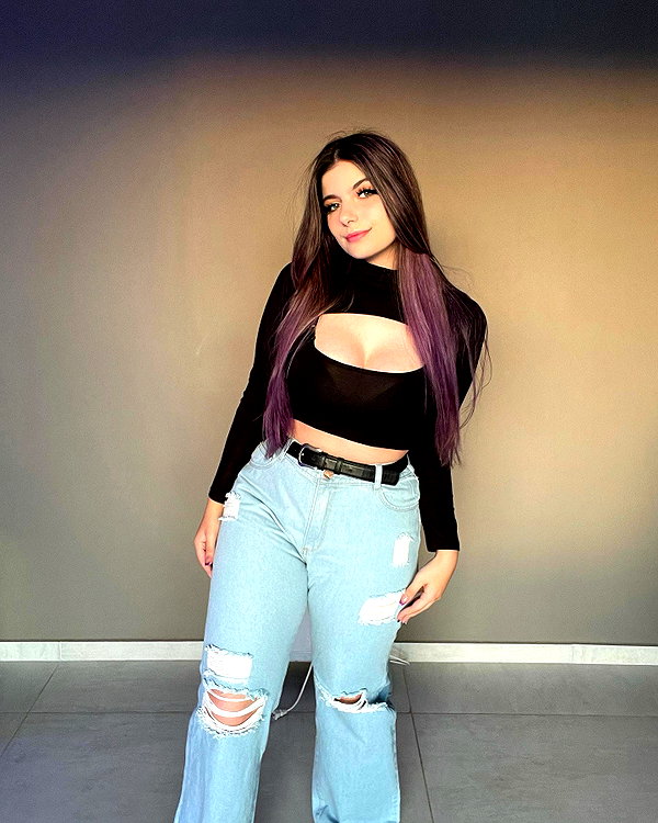 julieta.allegretti instagram image archive image