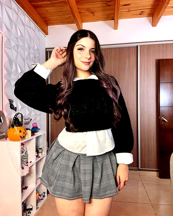 julieta.allegretti instagram image archive image