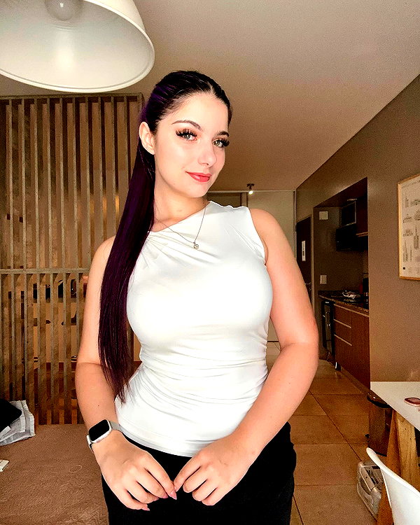 julieta.allegretti instagram image archive image