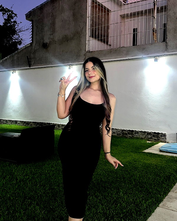julieta.allegretti instagram image archive image