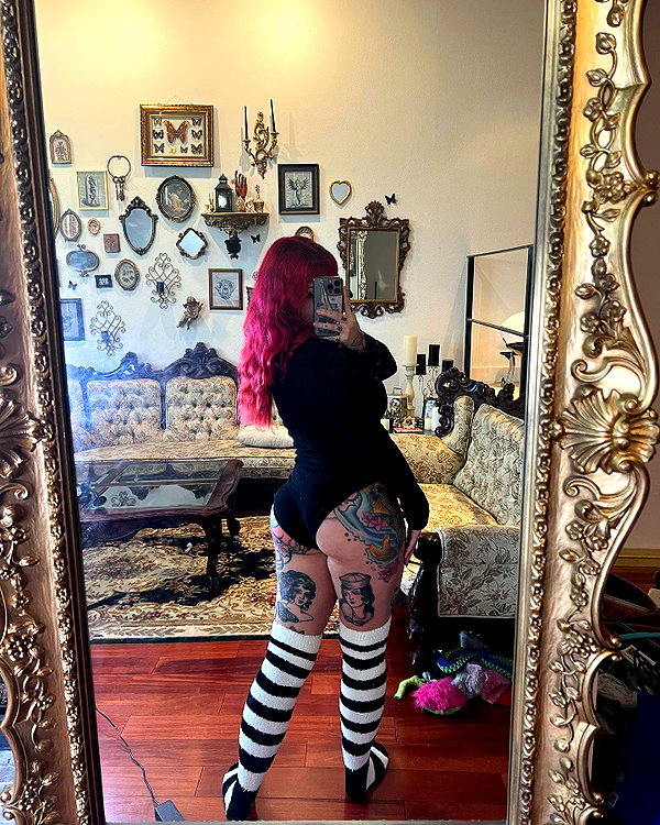 juneeberri instagram image archive image
