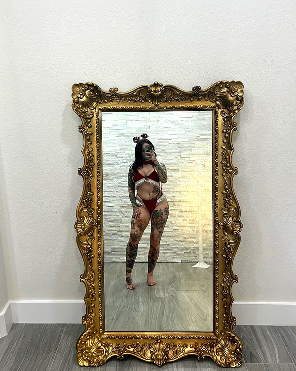 juneeberri instagram image archive image