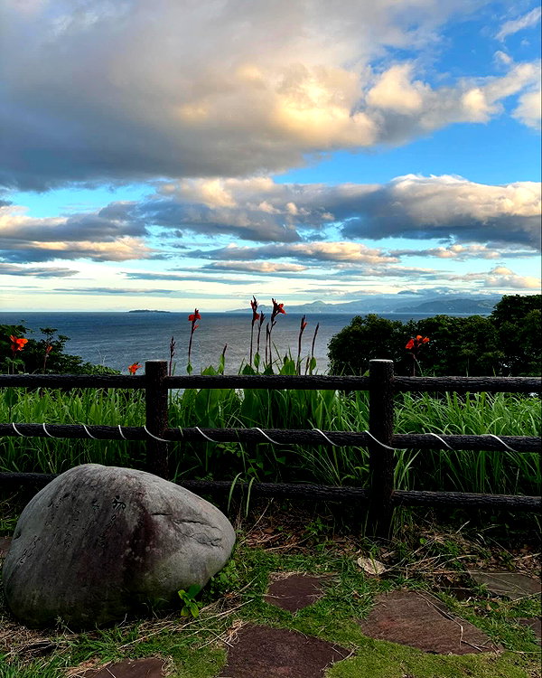 juneeberri instagram image archive image