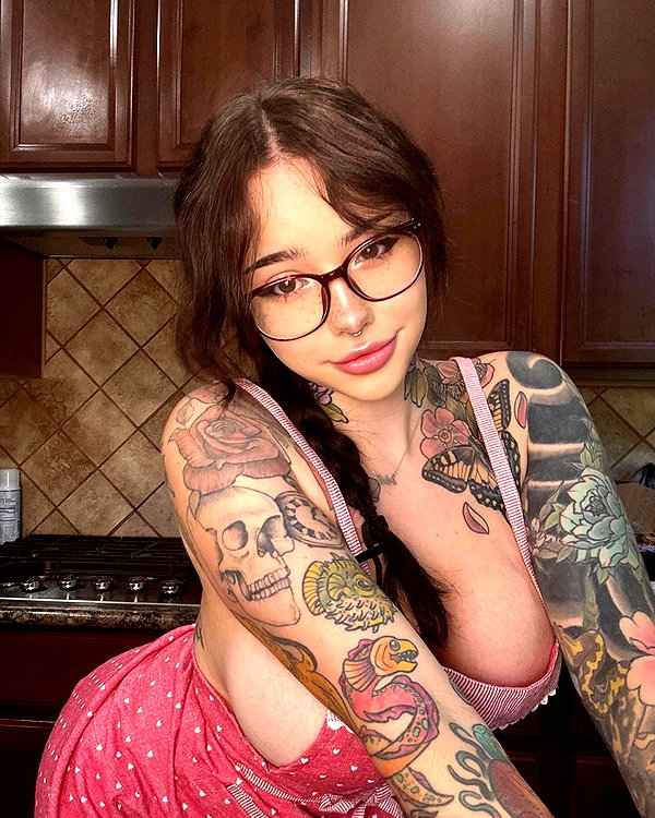 juneeberri instagram image archive image