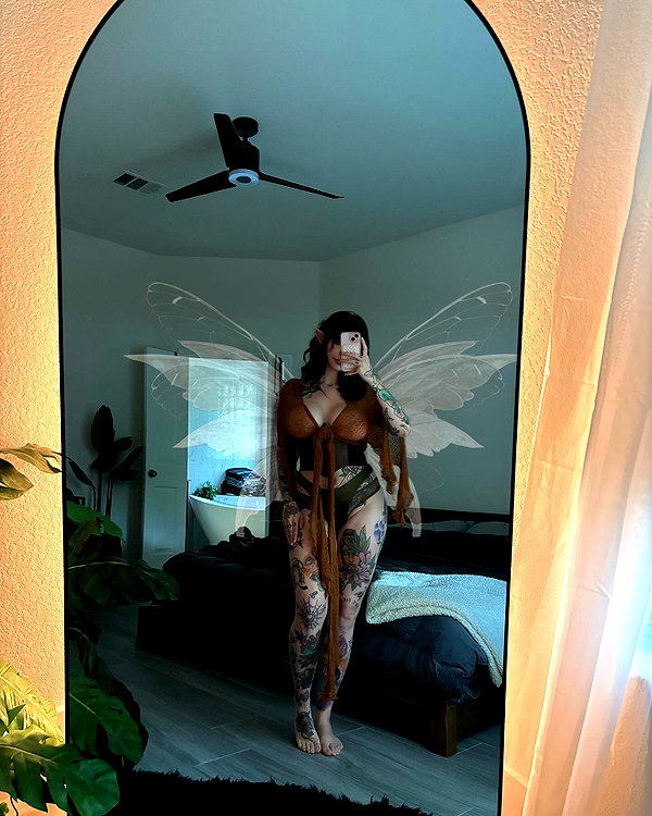 juneeberri instagram image archive image