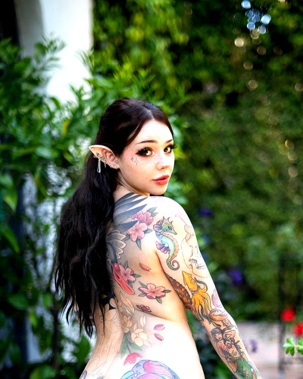 juneeberri instagram image archive image