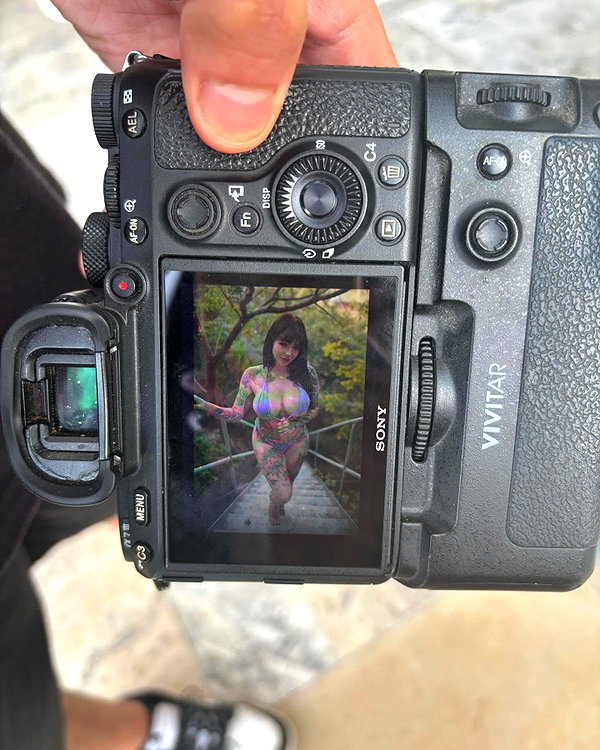juneeberri instagram image archive image