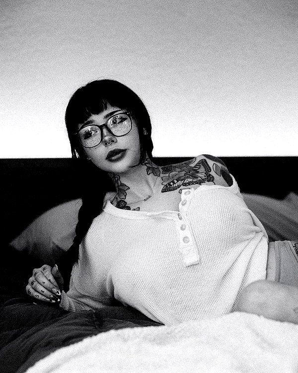 juneeberri instagram image archive image