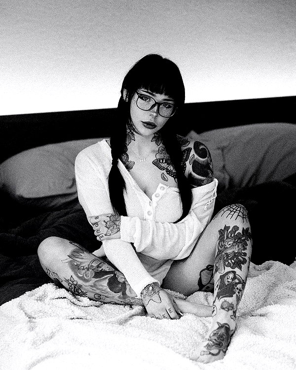 juneeberri instagram image archive image