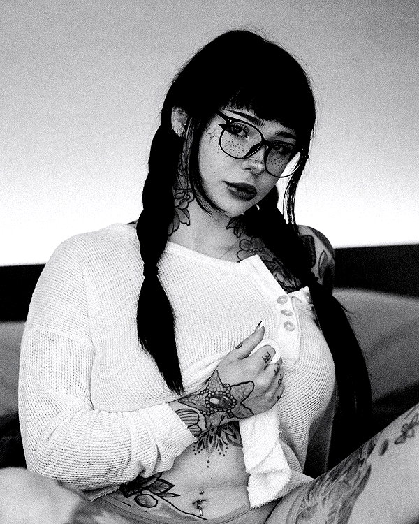 juneeberri instagram image archive image