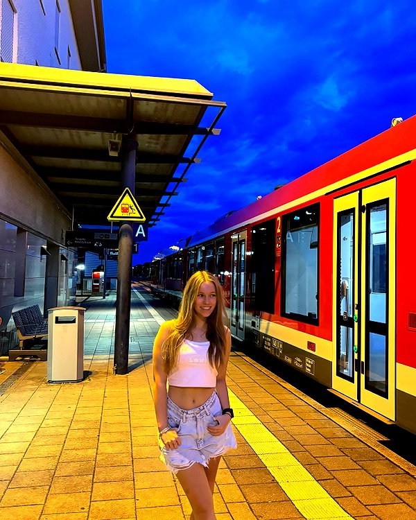 justfranzi.x instagram image archive image