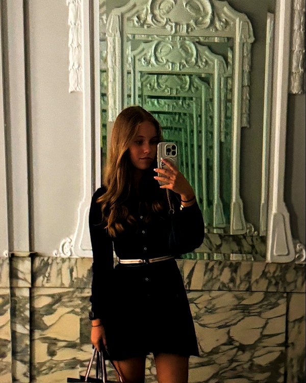 justfranzi.x instagram image archive image