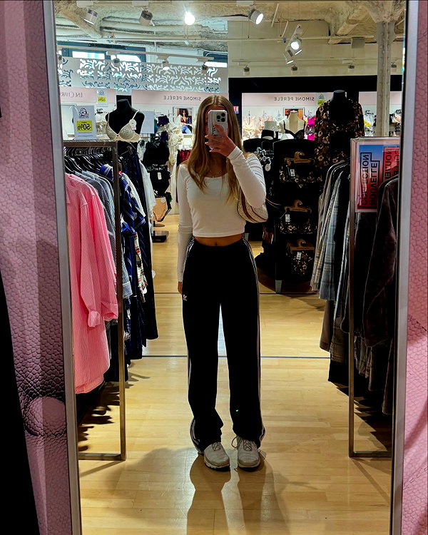 justfranzi.x instagram image archive image