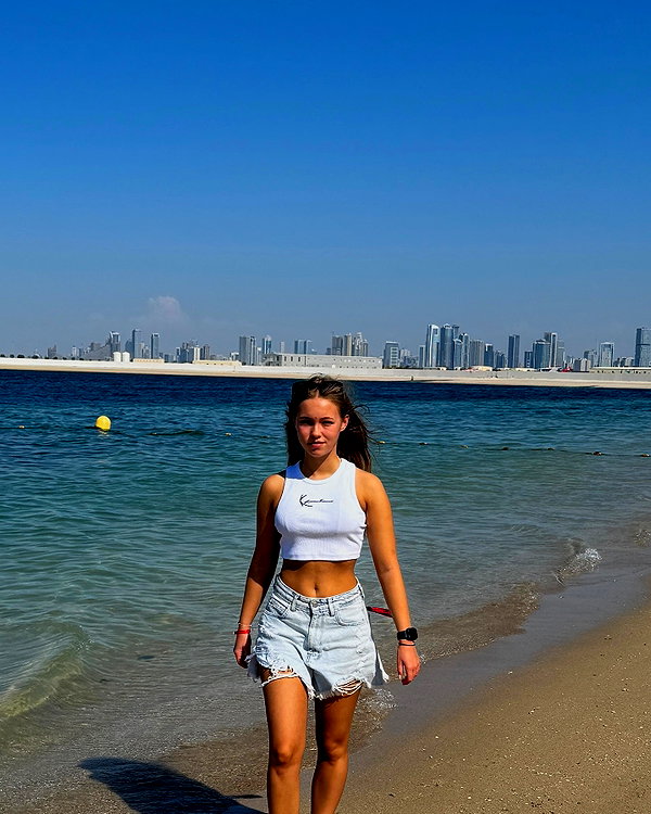 justfranzi.x instagram image archive image