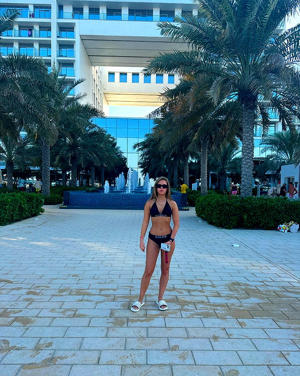 justfranzi.x instagram image archive image