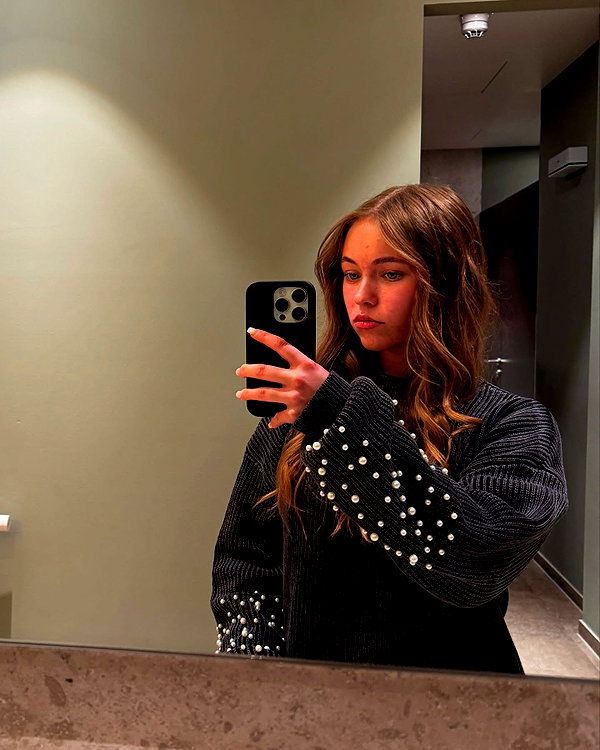 justfranzi.x instagram image archive image