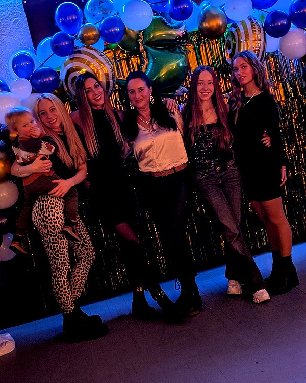 justfranzi.x instagram image archive image