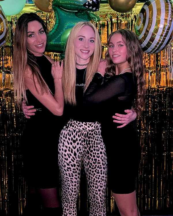 justfranzi.x instagram image archive image