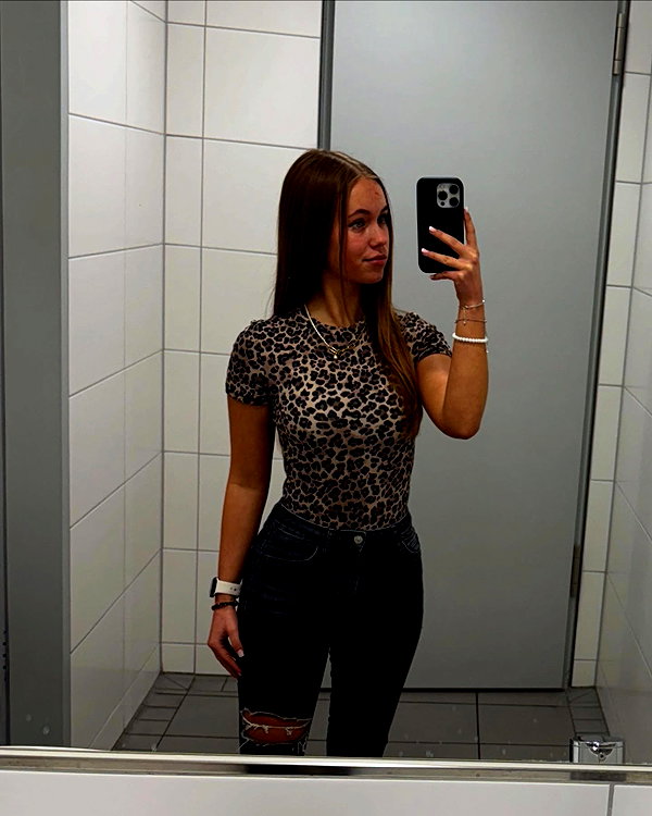 justfranzi.x instagram image archive image