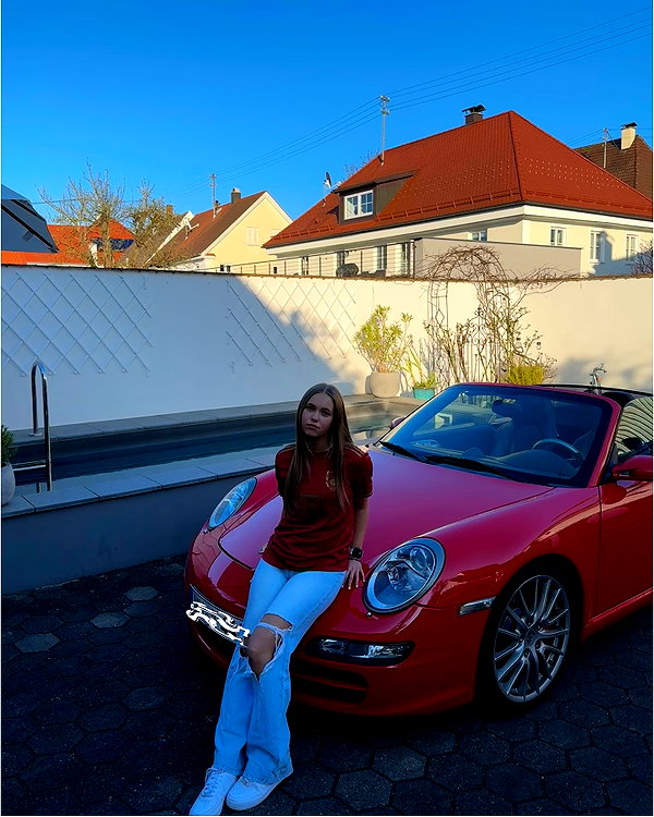 justfranzi.x instagram image archive image