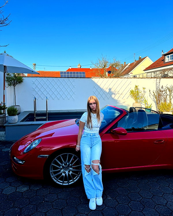 justfranzi.x instagram image archive image