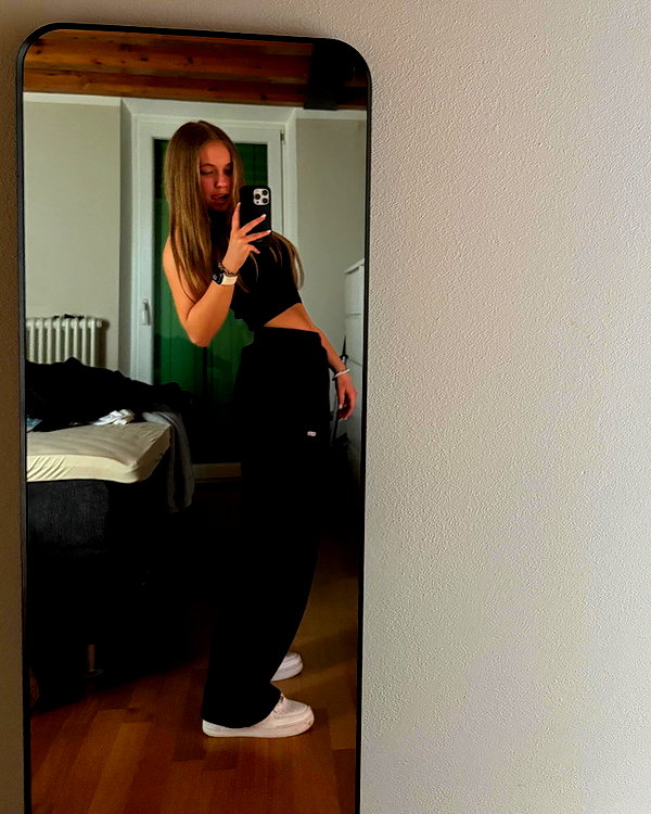 justfranzi.x instagram image archive image