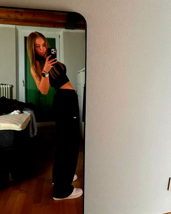 justfranzi.x instagram image archive image