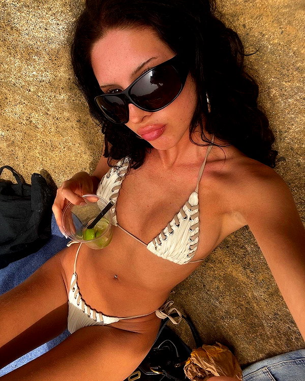 kaleenaisabell instagram image archive image