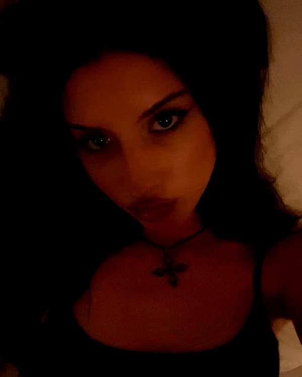 kaleenaisabell instagram image archive image