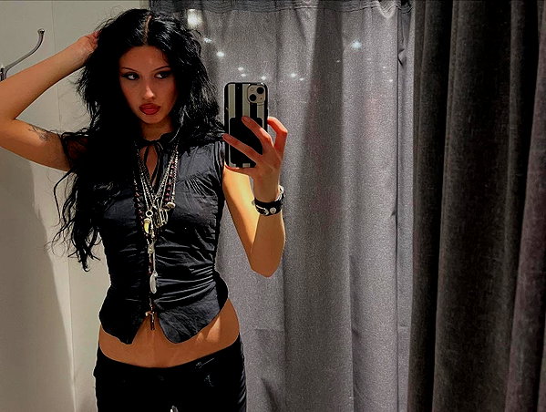 kaleenaisabell instagram image archive image
