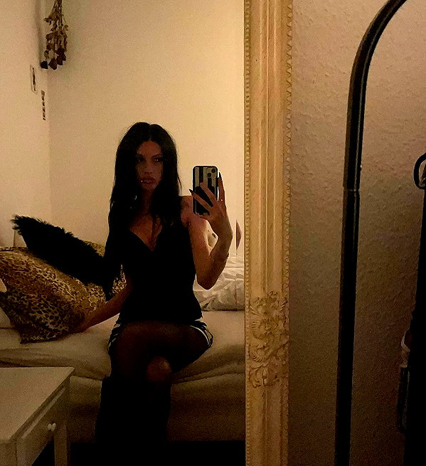 kaleenaisabell instagram image archive image