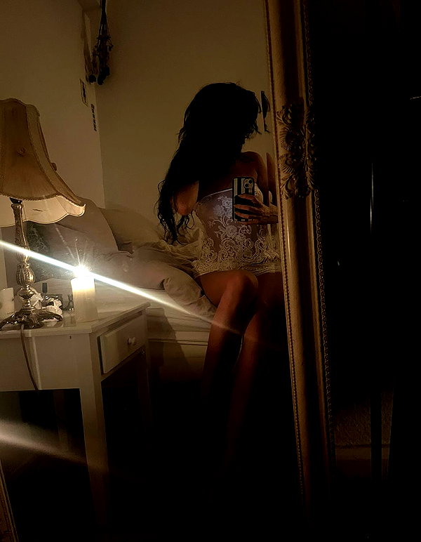 kaleenaisabell instagram image archive image