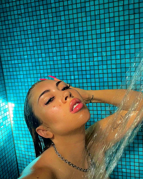 kaliuchis instagram image archive image