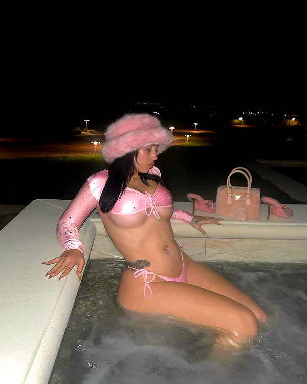 kaliuchis instagram image archive image
